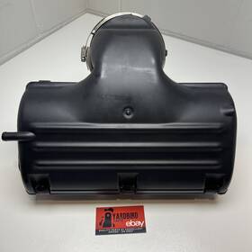 05018219a Dodge 1994-2002 Ram 1500/2500/3500 Air Intake Filter Box Housing - Right Pcv