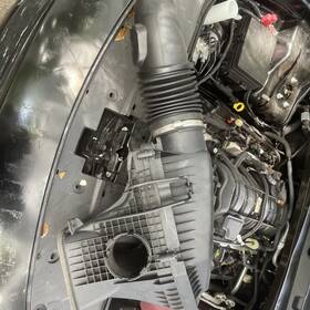 319-10345 Dodge 21 2021 Charger 5.7l Engine Air Cleaner Intake Box Duct Tube