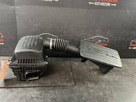 68419910ab Dodge 19-24 Ram 1500 Air Intake Cleaner Filter Box With Tubes And Meter 3.6