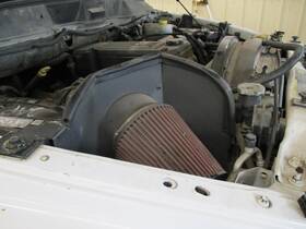 319.ch8805 Dodge Truck Ram3500 2005 Air Cleaner 1875369