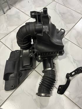17201-64a-a00 Factory/oem Honda Civic 2022-2023-2024 1.5l Turbo Air Cleaner Intake Housing Box 17201-64a-a00 Factory/oem Honda Civic 2022-2023-2024 1.5l Turbo Air Cleaner Intake Housing Box