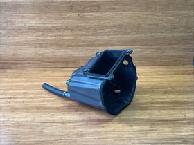 891851 Ferrari 2017-2020 Portofino F164 Air Intake Box Lateral Oem 891851 Ferrari 2017-2020 Portofino F164 Air Intake Box Lateral Oem