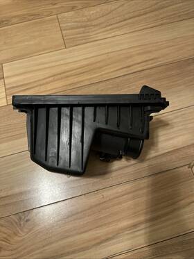 Kv61-9600-c Fomoco Ford Transit Connect 2.0l Engine Air Cleaner Housing Box Upper Cover 2019-2023