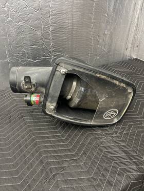 319-734 Ford 11-16 F250 6.7l Engine Aftermarket S&b Air Intake Filter Cleaner Incomplete