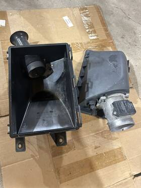 44zh-776 Ford Air Cleaner Box Intake 92-02 Lincoln Town Car Crown Victoria Mercury Gm 93