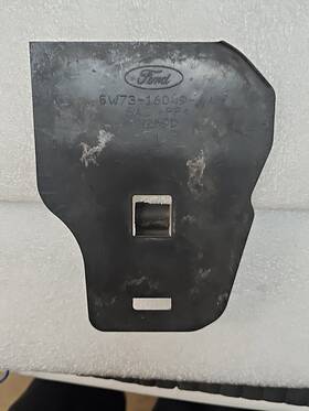 6w7z-16055-aa Ford Air Intake Box Water Shield Lh Core Support Crown Victoria P71 6w7z-16055-a