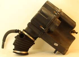 Ford 7k004-bb3ja6 2005-2009 Focus 2.0l Air Box Filter Cleaner Assembly Oem