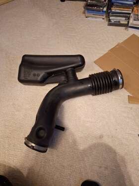 9l3z-9b659-c Ford 2009-2010 F-150 4.6l Air Intake Duct Tube Hose Assembly Oem