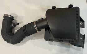 Ford Ar33-9600-aa Genuine Air Cleaner