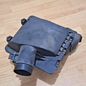 Ar33-9a600-aa Ford 2009 Mustang Air Cleaner Box Assembly 4.0l Oem