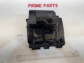 Ds73-9a612-ac Ford - Air Cleaner Intake Box Trim Oem