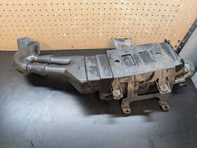 F3ue-9f823-aa Ford 87-96 E-150 250 Econoline Van - 4.9 5.0 5.8 Air Filter Box Maf And Duct Tube