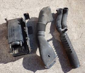 F5te-9600-d Ford 92-93-94-95-96 F150 Air Filter Housing Intake Tube Cleaner Box Complete