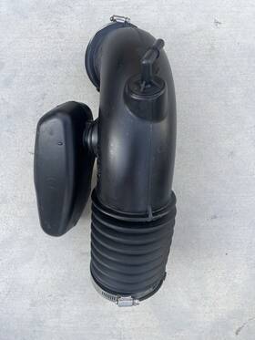 Fr3z-9b659-h Ford Oem Mustang 5.0l Coyote Air Cleaner Intake Tube Duct Assembly