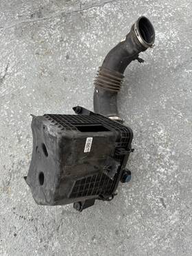 Hc3z9600d Ford 17-19 F250 6.7l Diesel Motor Engine Intake Air Cleaner Filter Box Housing Oem Oe