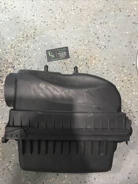 L1m39600bf Ford L1m39600af 2020 - 2024 Explorer Air Cleaner Filter Housing Box Oem