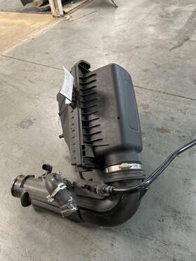 L1m39a600 Ford 2020-2024 Explorer 2.3l Engine Air Cleaner Filter Housing Box 65k Oem