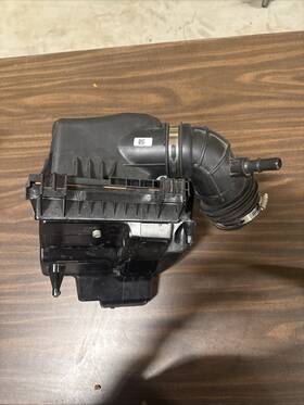 Nz6z-9600-j Ford Oem 2022-2025 Maverick Air Cleaner Assembly Box Nz6z-9600-j Ford Oem 2022-2025 Maverick Air Cleaner Assembly Box