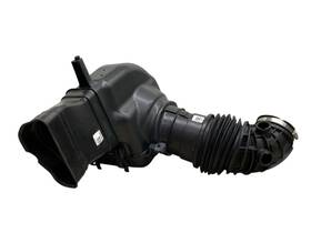 Pr3c-9a612-bb Ford 2024 Mustang 5.0l Left Engine Air Cleaner Filter Box Housing Oem