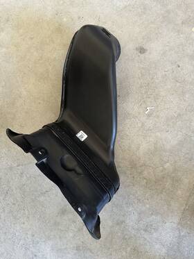 Tl9057504 Ford Air Cleaning Box F150