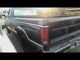 319-00109 Ford Truck Air Cleaner 6-300 4.9l Leaded Fuel Fits 81-83 F150 Pickup 2129572
