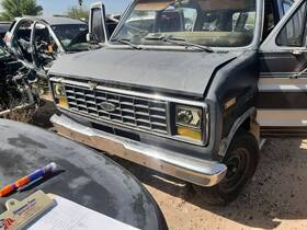 319-00158 Ford Truck Air Cleaner 8-302 5.0l Unleaded Fuel California Fits 84-85 E150 Van 205079