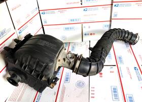 Yl5u-9r504-ba Ford 1999 Ranger 2.5l Sohc Lima Air Filter Housing With Intake Tube Oem B2500