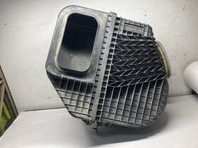 03-36867-002 Freightliner Coronado Air Cleaner - Used P/n 0336867002