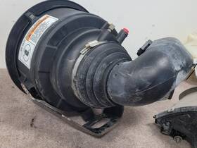 607965 Freightliner 2021 M2 106 Heavy Duty Air Cleaner/box 6.7l Cummins Part No