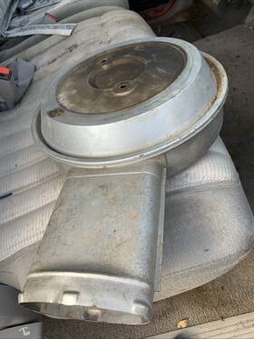 25096509 General Motors 1987 86 88 1989 1995 Chevrolet 454 Air Intake Filter Cleaner Housing