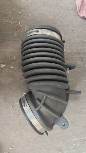 25099892 General Motors 96-05 Chev S10 Blazer Gmc Jimmy 4.3 Oem Vortec Intake Hose Air Cleaner Duct Tube