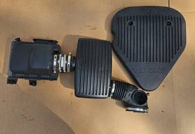 25099945 General Motors 1994 1995 1996 Chevrolet Impala Ss Caprice Air Filter Breather Box And Intake Tube