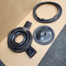 6487577 General Motors 73-75 C3 Corvette Dual Snorkel Air Cleaner Intake Assembly Base Lid Ring Seal Oe