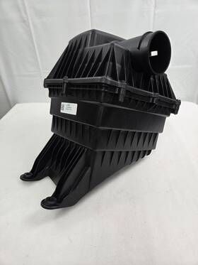 84100383 General Motors Chevy Colorado/gmc Canyon 2018-2022 3.6l V6 Oem Air Filter Housing Part