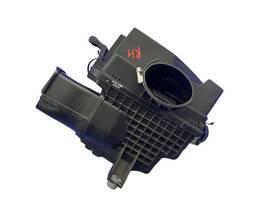 28222-b1000 Genesis 2020-2022 G90 Awd 5.0l Front Right Air Intake Cleaner Housing Box Oem