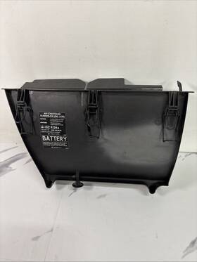 A2038350740 Genuine Mercedes 2038350740 Cabin Air Filter Housing Mercedes-benz C320 C240