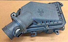 Gm 15257436 2005 Pontiac G6 Sedan Air Box Cleaner 3.5l 2005-2010