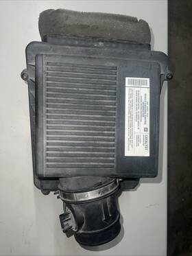 7g164595 Gm 2007-2008 Chevrolet 5.3l Motor Engine Air Cleaner Filter Housing #347