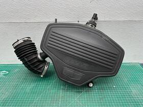 84013569 Gm 17-25 Cadillac Xt5 Xt6 3.6l. Engine Air Cleaner Outlet Duct Oem