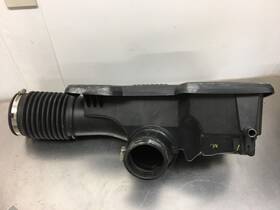 84467636 Gm 2019-2021 Chevy Silverado Sierra 1500 4.3l Air Cleaner Outlet Duct Oem