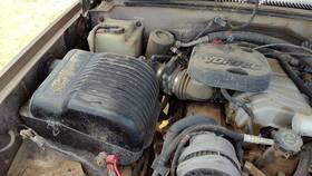 19201266 Gm Trucks 1996-00 Silverado 2500 Complete Air Intake Filter Box Housing With Tube Oem 7.4l