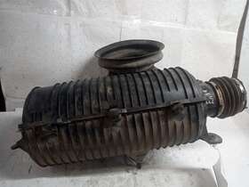 319.cvhc04 Gmc 2004 Gnc C4500/c5500 Air Cleaner With Mas Sensor