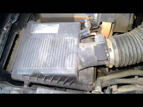319-00710 Gmc Truck Air Cleaner 6.0l Hybrid Fits 10-13 Escalade 1554370