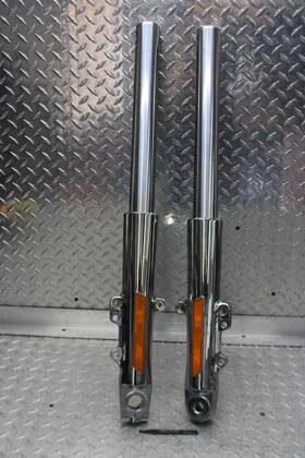 7811236 Harley-davidson 2017 Street Glide Cvo Liquid Cooled Flhxse Front Showa Forks