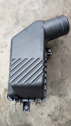 Honda 17211-p5k-000 97-01 Prelude Intake Air Cleaner Filter Box H22 H22a4