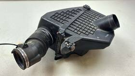 17211-rgl-a01 Honda 2005-2006 Odyssey Air Intake Cleaner Box Assembly Oem