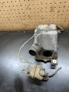 17241-p0a-000 Honda 1990 Accord 2.2l 16v4cyl Air Intake Cleaner Filter Box Assembly Used Oem #2698