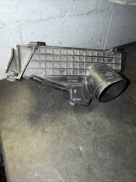 51t14a Honda 1998 - 2002 Accord 2.3 4cyl Airbox Air Box Lower Part Only