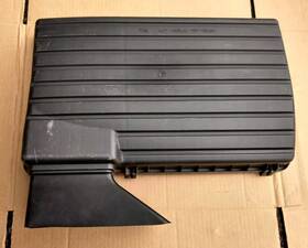 17210-pcx-000 Honda Oem S2000 Air Box Filter Housing Cover. Lid And Scoop 99-09
