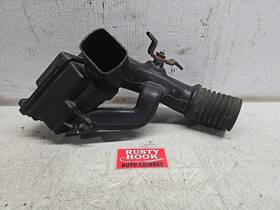 Honda Sbr12 2009 Cr-v Crv Air Intake Tube And Resonator Assembly With Boot Bracket